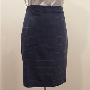 *Banana Republic Gray with Grid Pattern Pencil Skirt ( sz 6)